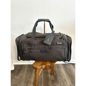 Travelpro Duffel Bag Soft Sided Weekender Luggage Expandable Excellent Condition